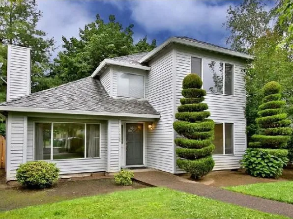 15540 SW Partridge Dr, Lake Oswego, OR 97035