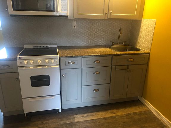 2nd image of 20 Bodwell St #3
