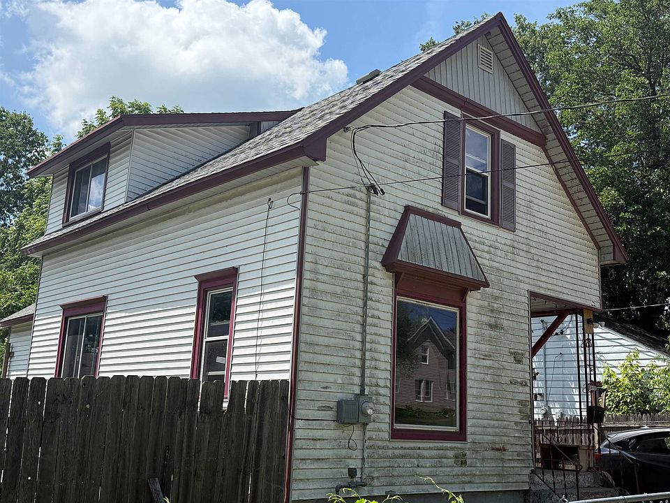 1st image of 512 Roosevelt Ave