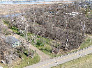 8460 Willow Rd N, Mandan, ND 58554