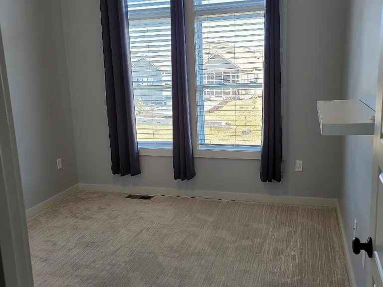 418 Freemont Dr — Photo 18
