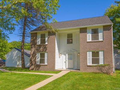 6 Petersburg Court, Coram, NY, 11727