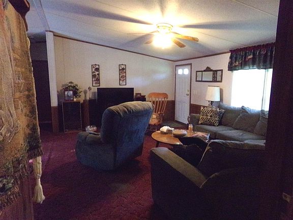 2nd image of 1912 Horton Ln