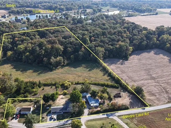 1053 Gilmore Lake Rd, Waterloo, IL 62298