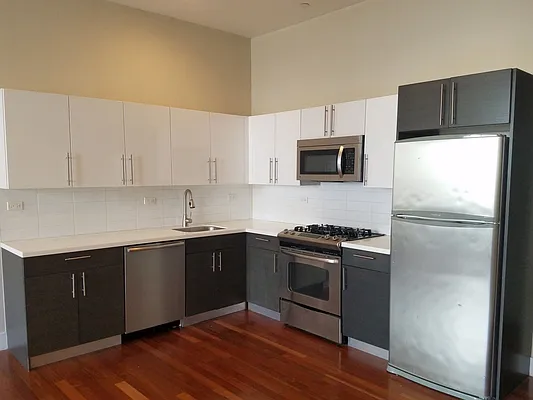 Rented by Bold New York | media 10