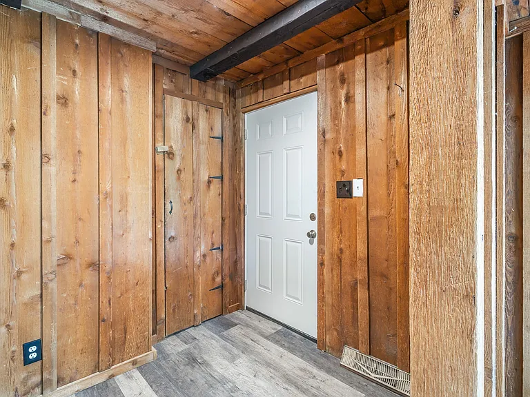 5700 Ridgefield Rd — Photo 16