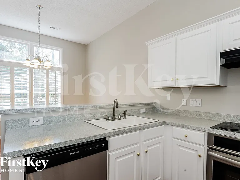 6223 Rosebriar Ln — Photo 12