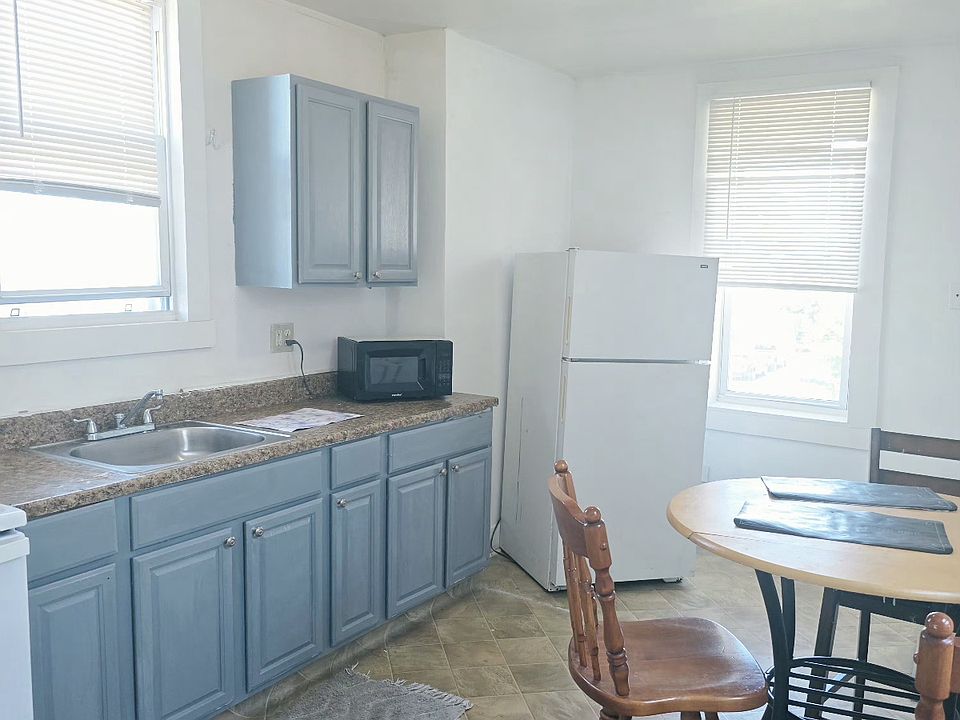1st image of 2331 S 68th St #2