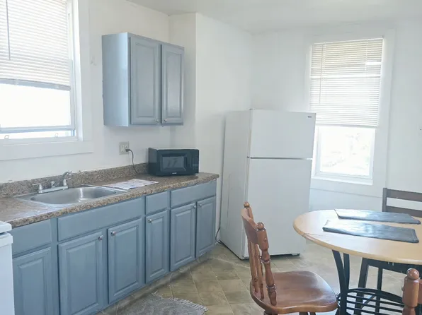 2331 S 68th St #2, Philadelphia, PA 19142