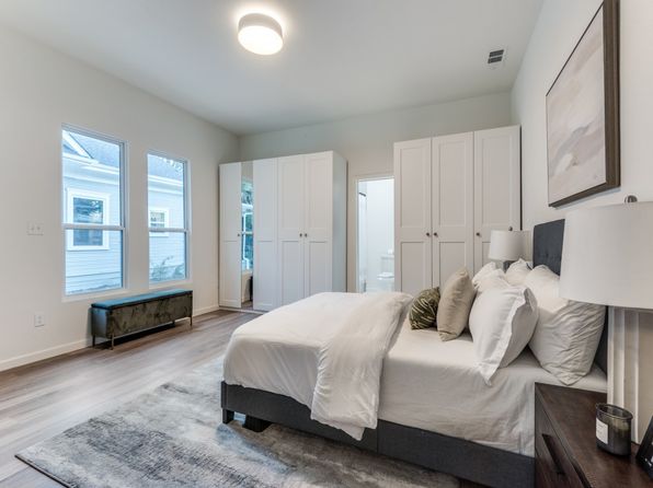 Additional property image - 323 S Montclair Ave, Dallas, TX 75208