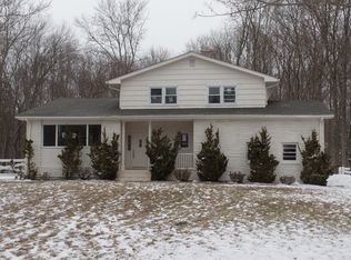 101 Haverhill Rd, Trumbull, CT 06611