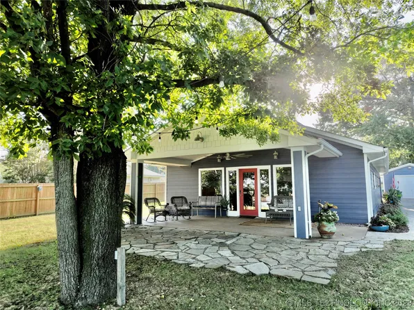 114 Breakenridge Dr, Eufaula, OK 74432