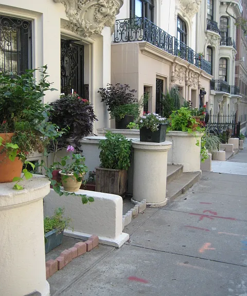 317 W 105th St #2B — Photo 1