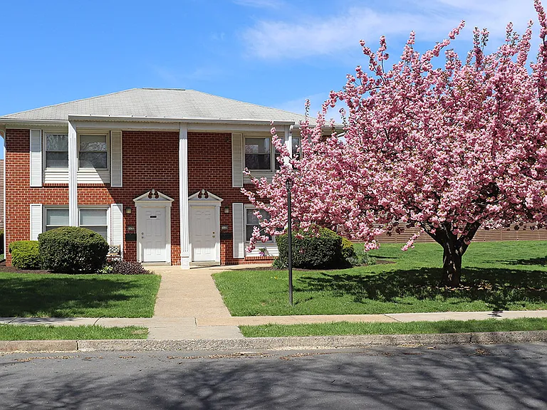 Highland Park — Photo 17