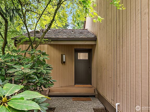 3rd image of 20819 NE 25th Street