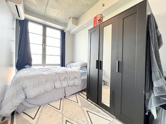 Rented by Pear NYC LLC | media 42