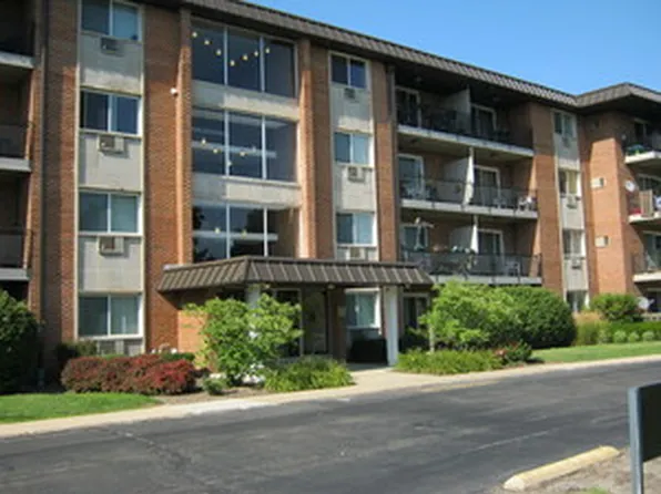 2234 S Goebbert Rd APT 122, Arlington Heights, IL 60005