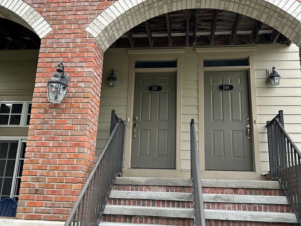 1st image of 207 Amys Walk