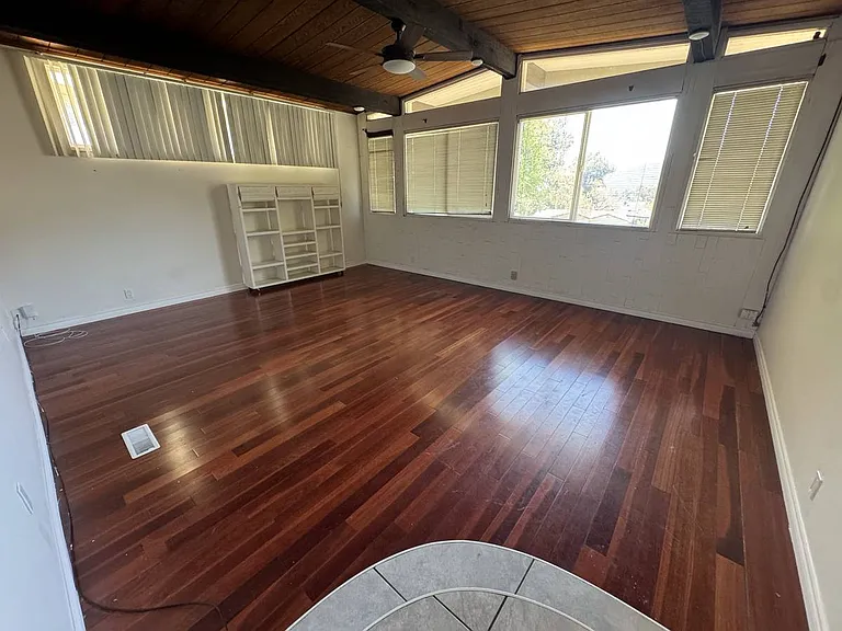 3719 Altura Ave — Photo 11