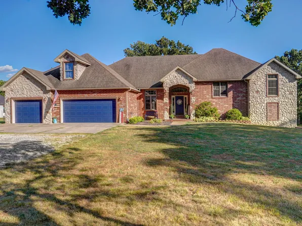 1099 Julian Street, Marshfield, MO 65706