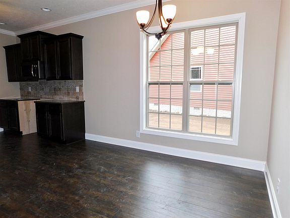 4th image of 35 Locust Run Lot 35