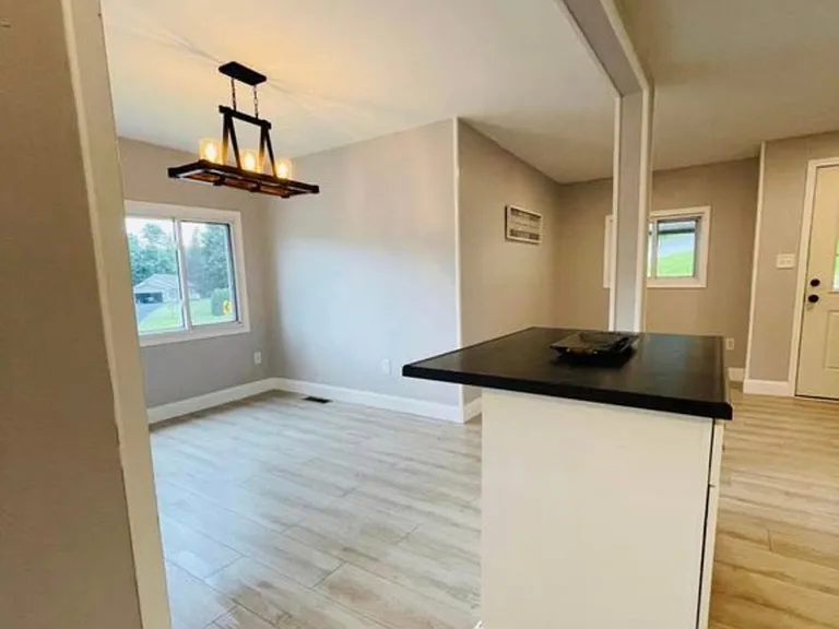1477 Erickson Dr — Photo 15