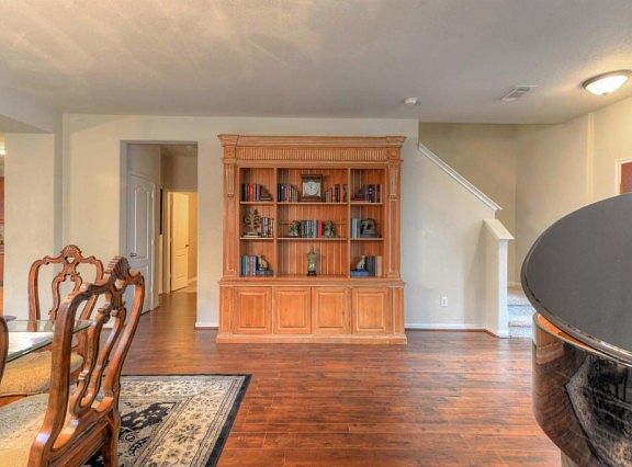 4th image of 12214 Windsor Bay Ct