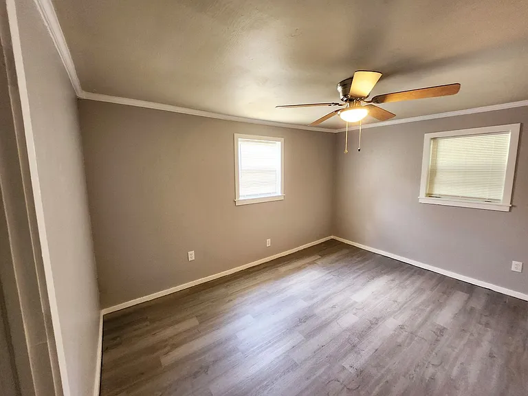 803 Woodard St — Photo 10