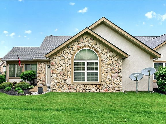 3rd image of 450 Birkdale Village Dr