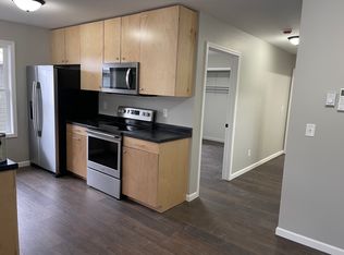 998 W Bergera Rd, Braidwood, IL 60408