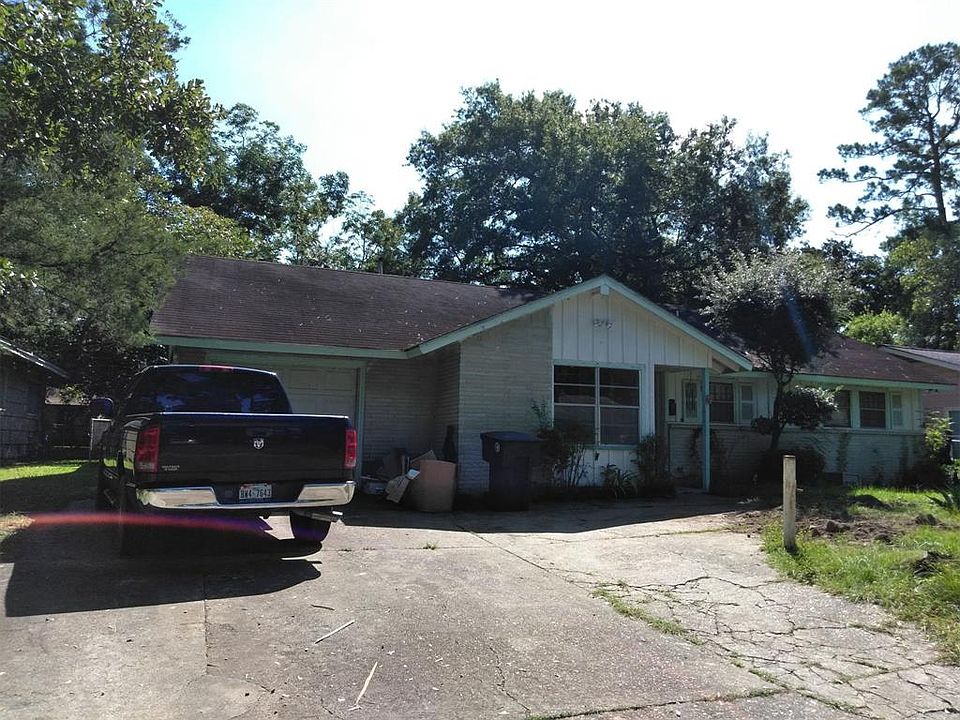 1st image of 10411 Hollyglen Dr
