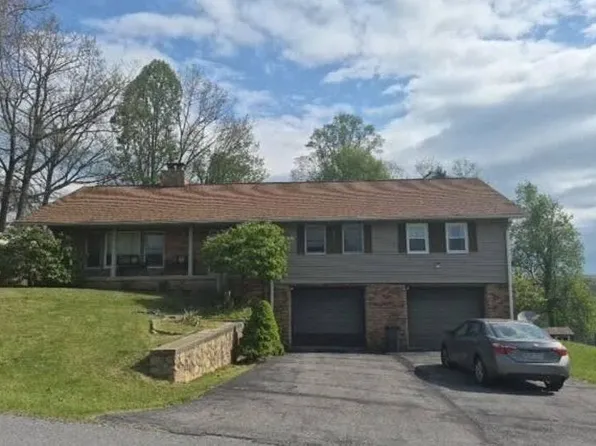 1204 Overlook Dr, Beckley, WV 25801