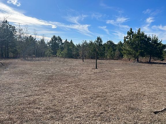 3rd image of 656 Bridlepath Ln