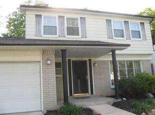 42068 Ridge Rd W, Novi, MI 48375