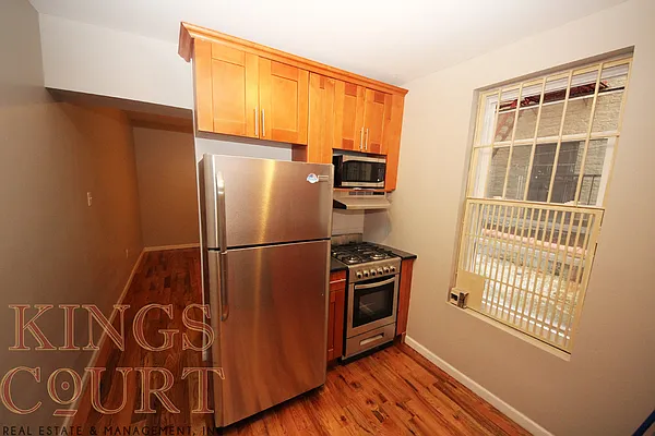Rented by Kings Court Real Estate | media 26