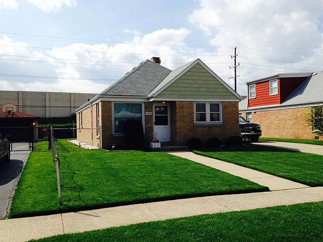 4630 Scott St photo 1