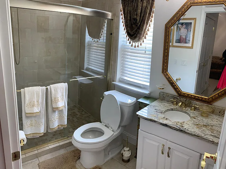 411 W Intendencia St — Photo 11
