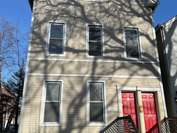 2451 N Marshfield Ave #2F, Chicago, IL 60614