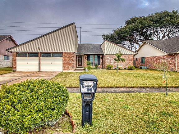 2nd image of 22438 Coriander Dr