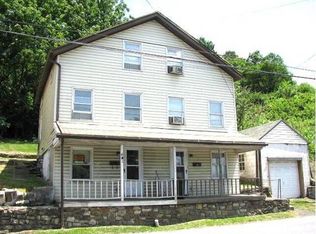 403 S 1st Ave, Coatesville, PA 19320