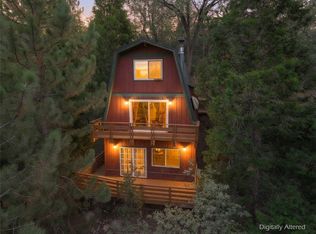 28673 Manitoba Dr, Lake Arrowhead, CA 92352