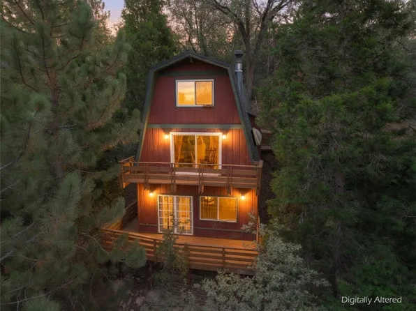 28673 Manitoba Dr, Lake Arrowhead, CA 92352
