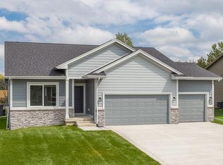 2617 NW Willowbrooke Dr, Grimes, IA 50111