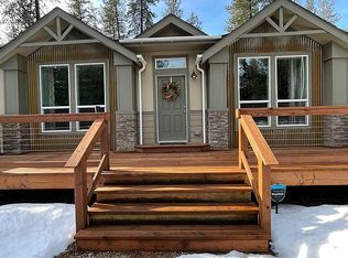 4099 Swallows Rd, Loon lake, WA 99148