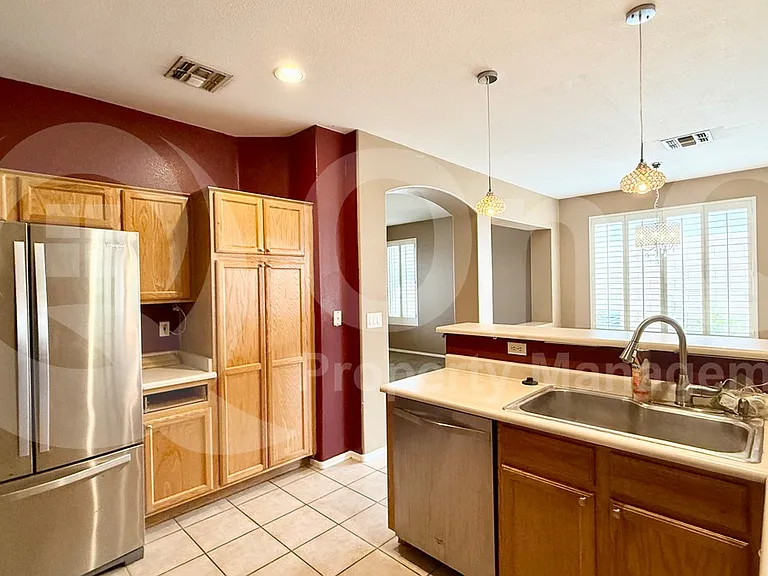 16609 S 16th Dr — Photo 34