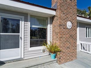 3313 Myrtle St, Edisto Island, SC 29438