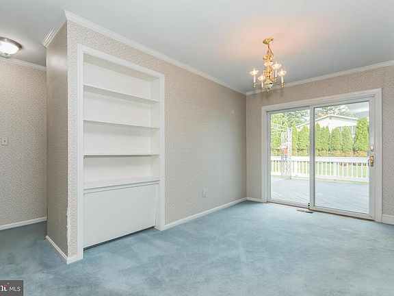 4th image of 1006 Neal Dr