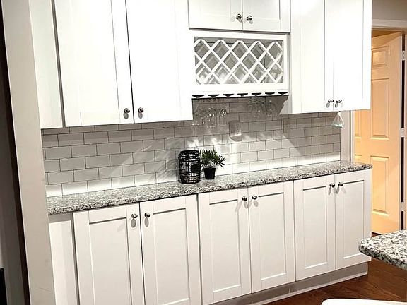 Common Area: Kitchen