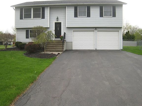 2nd image of 97 Willowwood Ln