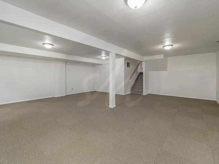 2630 Maroon Bells Ave — Photo 14